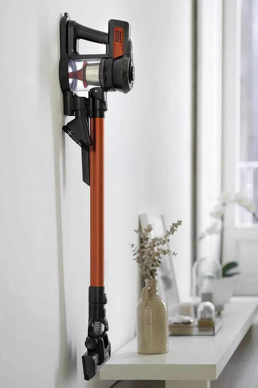 Aspirateur, 65 dB, Flama 1642FL, brosse avec LED et rotation à 180°, autonomie de 35 minutes, capacité de 800 ml, niveau de bruit de 65 dB